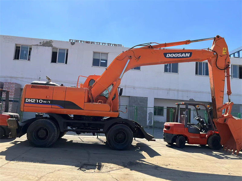 Original digunakan Doosan DH210W Excavator Roda digunakan Doosan 21 Ton Roda Excavator