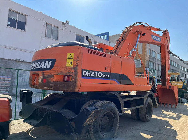Original digunakan Doosan DH210W Excavator Roda digunakan Doosan 21 Ton Roda Excavator