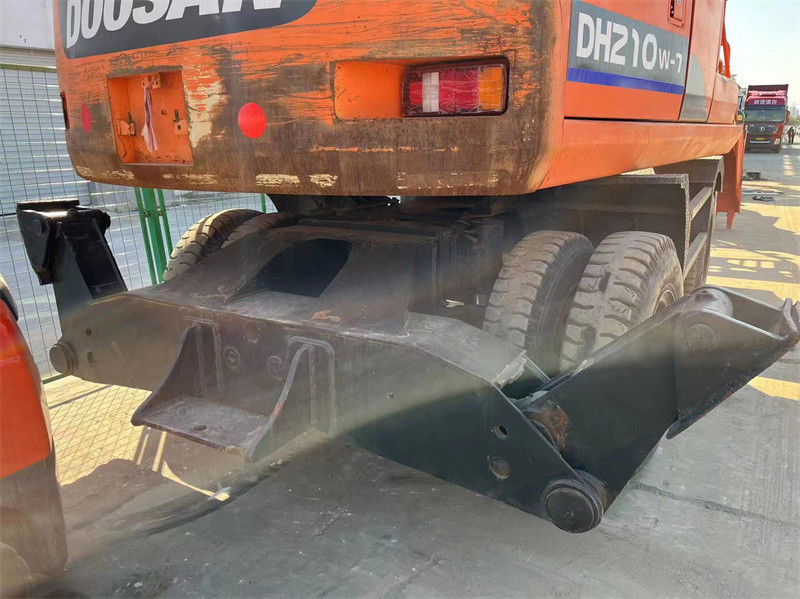 Original digunakan Doosan DH210W Excavator Roda digunakan Doosan 21 Ton Roda Excavator
