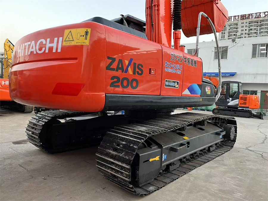 Digunakan Jepang 2021 Tahun Hitachi ZX200 Excavator Kondisi yang sangat baik Warna Merah
