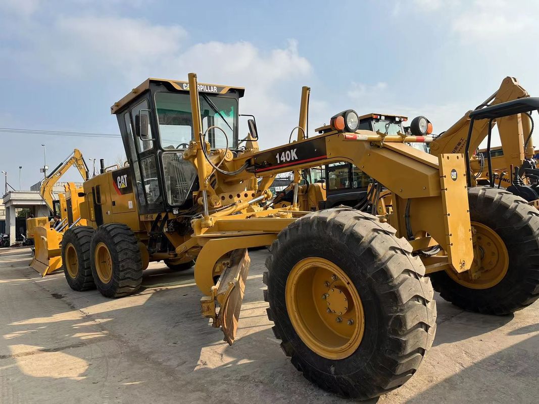 Digunakan Caterpillar Motor Grader 140K Dalam stok Cat 140 Motor Grader tangan kedua