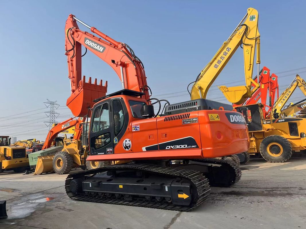 Digunakan Original Doosan Excavator DX300LC-9C 30 Ton Medium Digunakan Excavator Doosan 300 Peralatan Berat