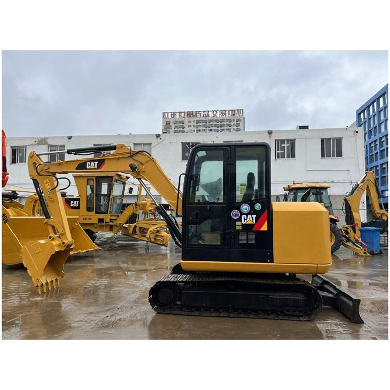 Penggali kecil CAT 305.5E2 Excavator hidraulik bekas Berat 5 ton dengan pisau