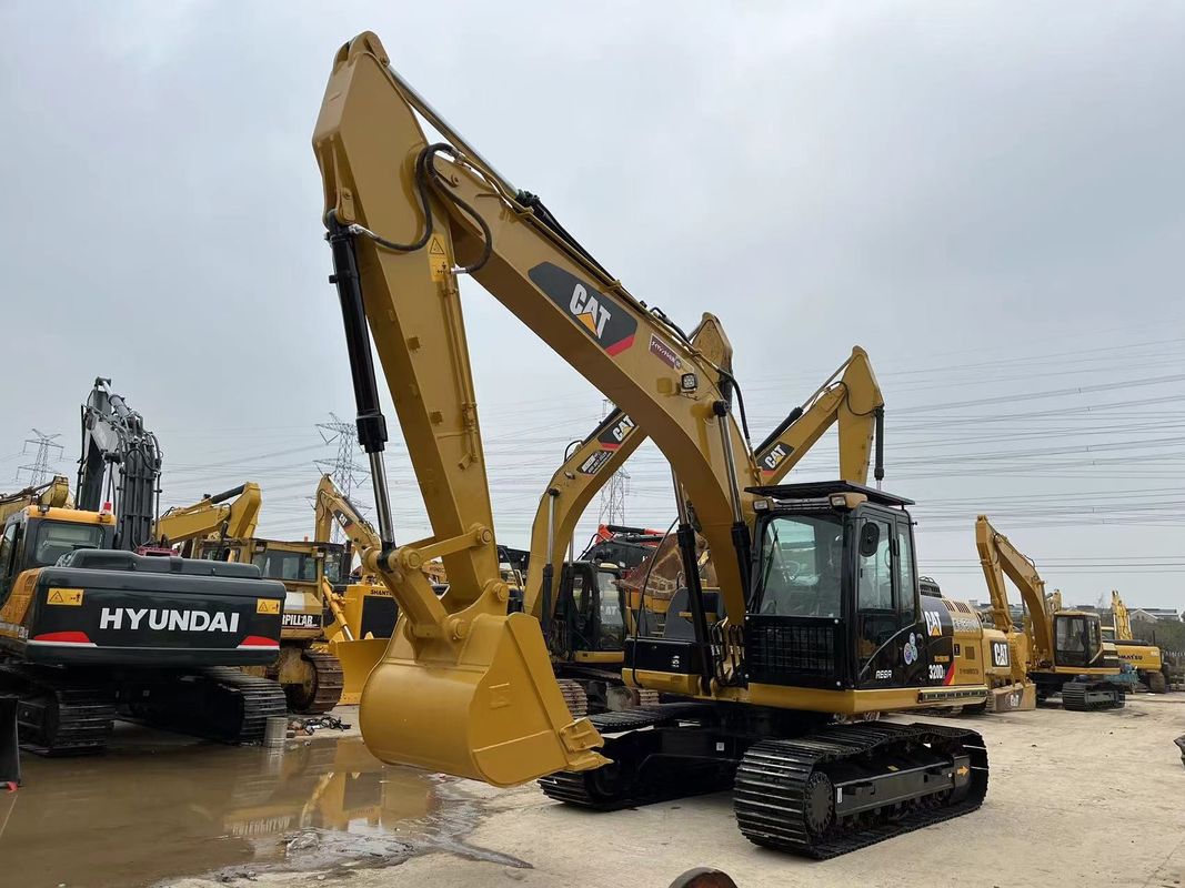 500-2000 Jam Digunakan Caterpillar 320D2 Excavator Tanpa Kebocoran Minyak