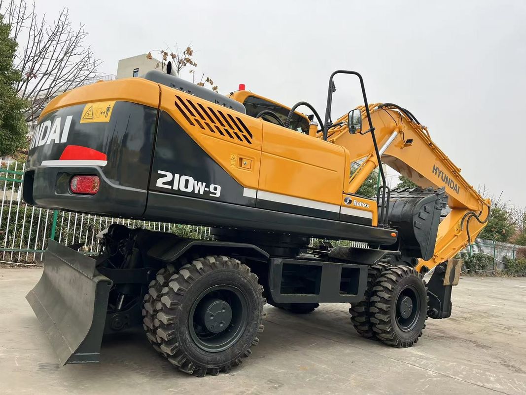 Bergerak Tipe Digunakan Hyundai R210W-9 Roda Excavator 21 Ton Digunakan Hyundai Roda Excavator