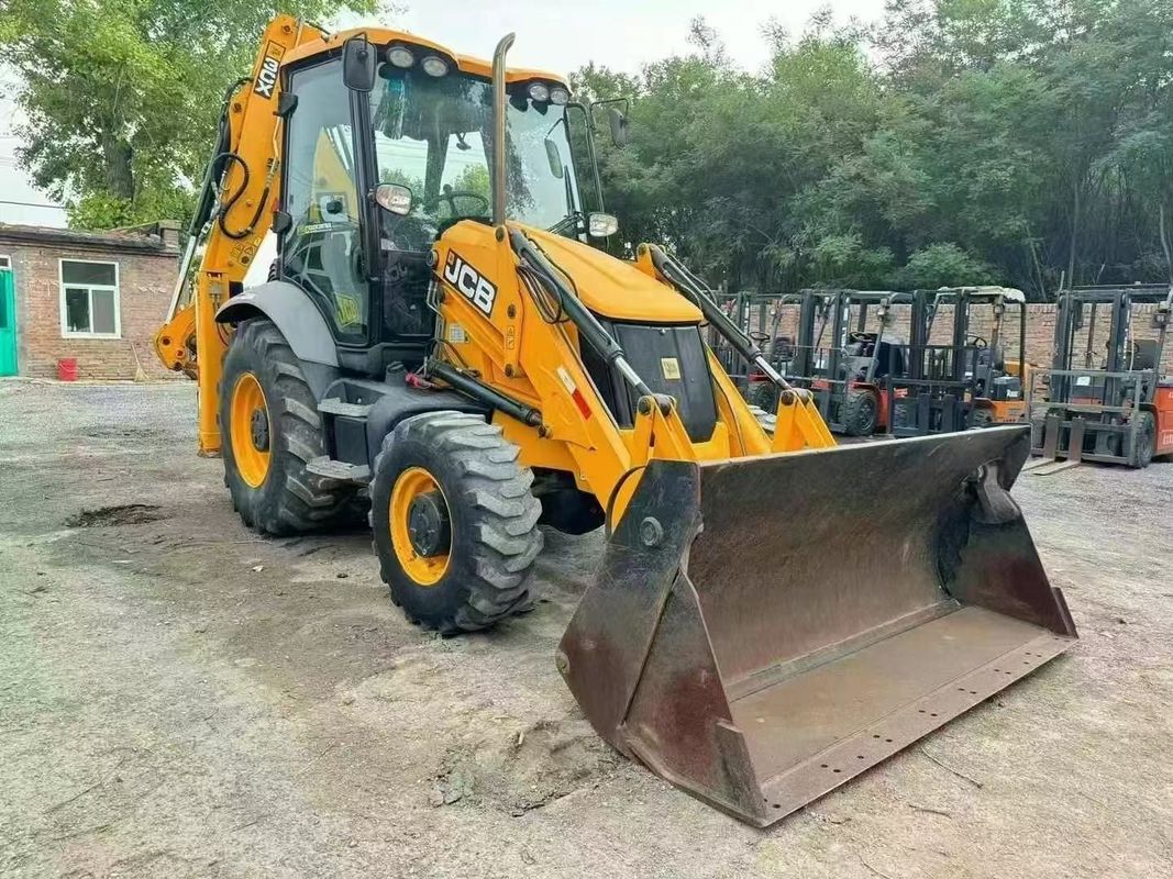 Digunakan JCB 3CX Backhoe Loader dengan split ember extend arm JCB 3CX backhoe excavator