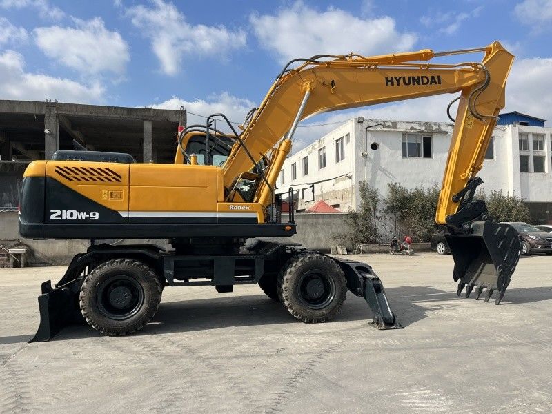 Digunakan Hyundai 210w-9 roda excavator 21 ton ukuran menengah digunakan excavator
