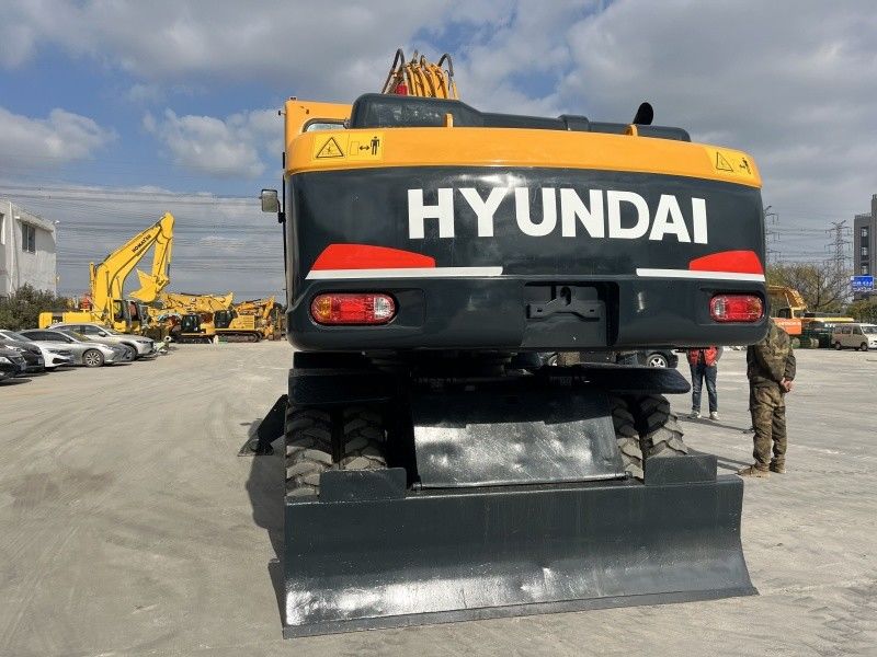 Digunakan Hyundai 210w-9 roda excavator 21 ton ukuran menengah digunakan excavator