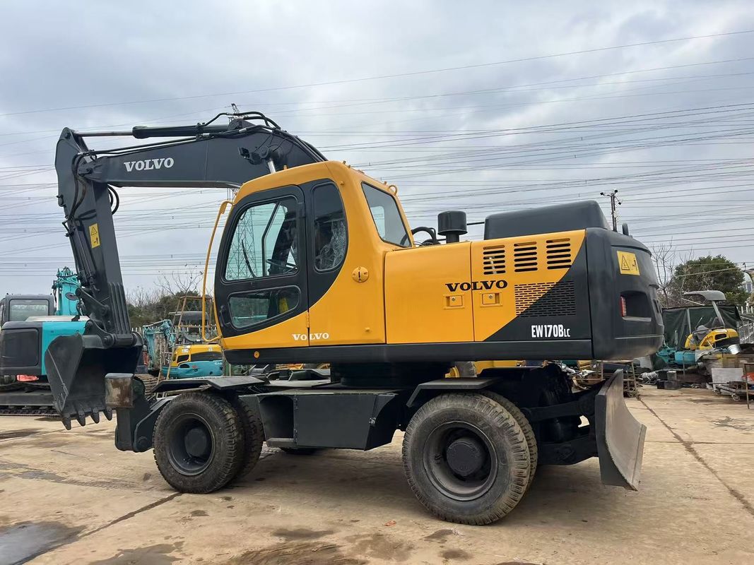 Kinerja tinggi digunakan Volvo EW170 roda excavator 17 ton Volvo roda excavator