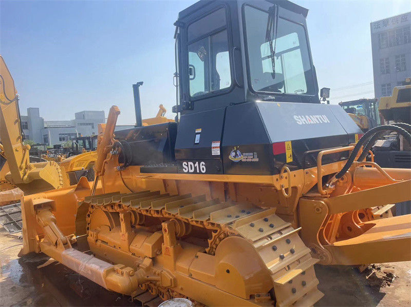 Cina Digunakan SHANTUI SD16 Bulldozer Tangan Kedua Dozer Traktor Siap Bekerja