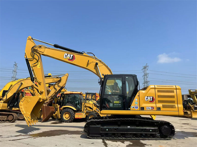 Digunakan Caterpillar Excavator model 320GC dirancang untuk memberikan konsumsi bahan bakar yang lebih rendah dan umur layanan yang lebih lama untuk pelaksanaan proyek