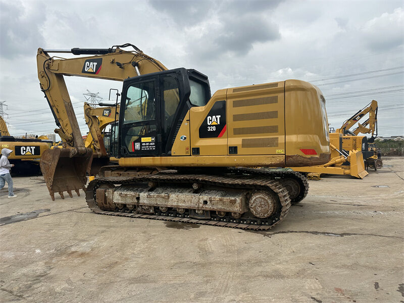 Digunakan Caterpillar Excavator 320 Featuring kekuatan penggalian yang kuat untuk pekerjaan pemindahan tanah dan konstruksi
