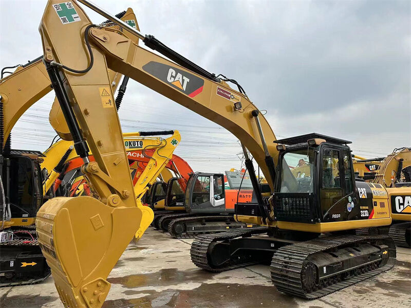 Digunakan Caterpillar Excavator Cat 320DL Mesin ukuran menengah yang dirancang untuk jangka panjang low downtime dan dalam berbagai kondisi kerja