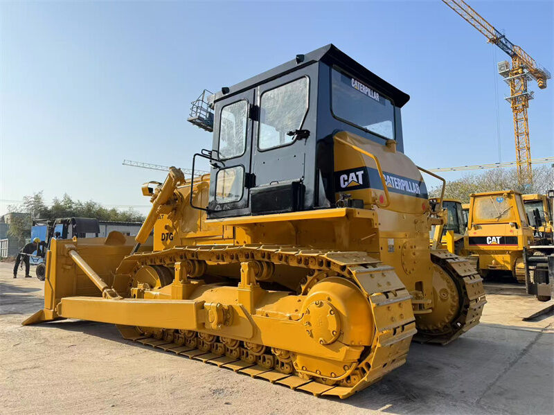 Bulldozer CAT D7G Bekas dengan Mesin 3306, Berat Operasi 20230kg, dan Pisau Lurus Miring
